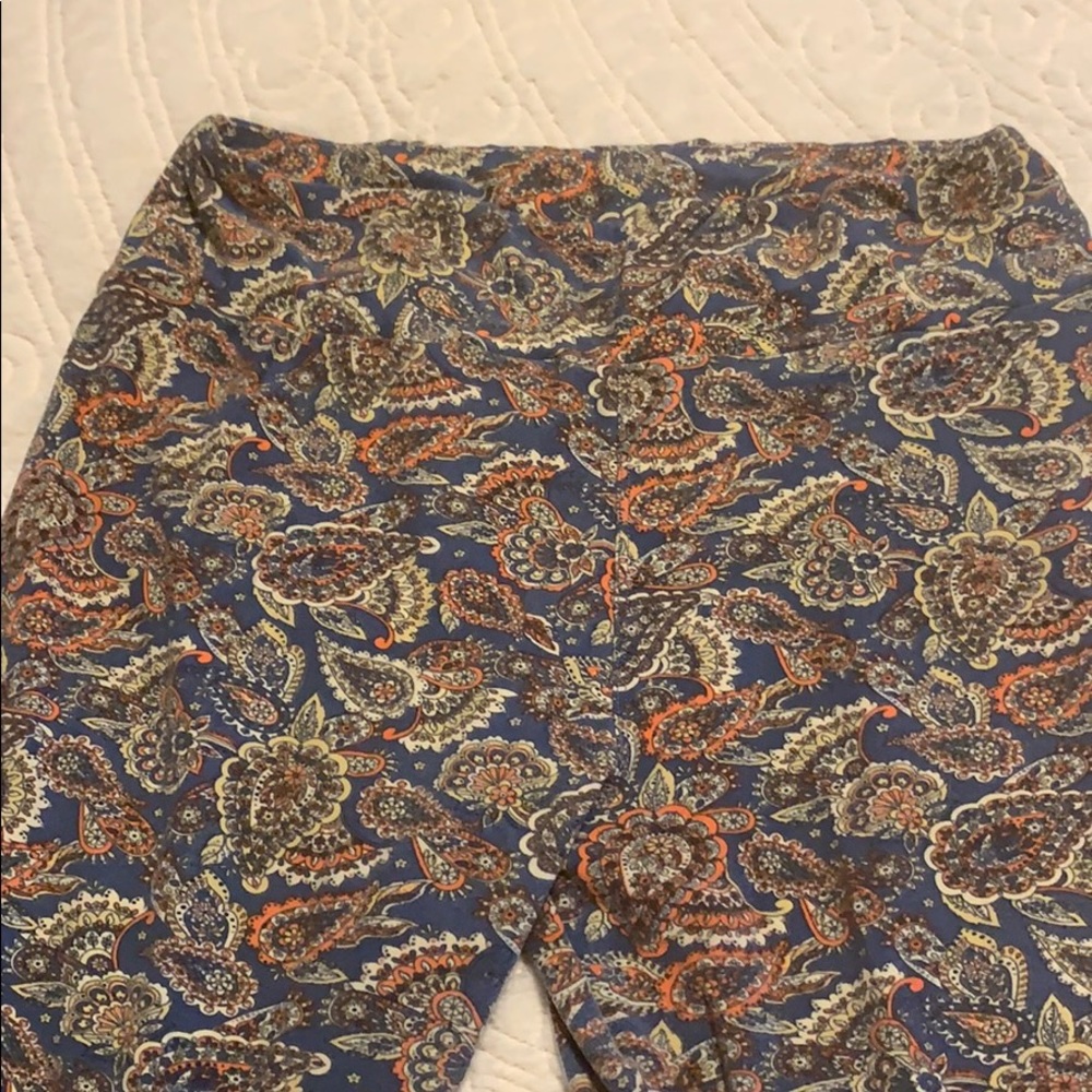 LULAROE tall and curvy leggings